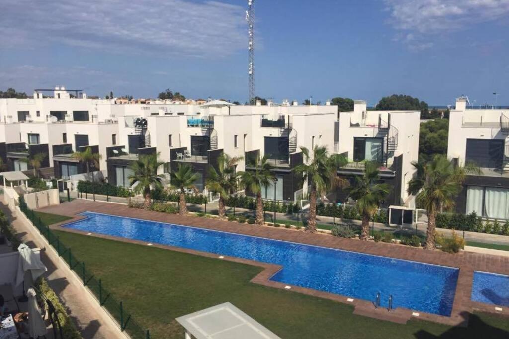 Fun Holiday Apartment Punta Prima Торевьиа Экстерьер фото