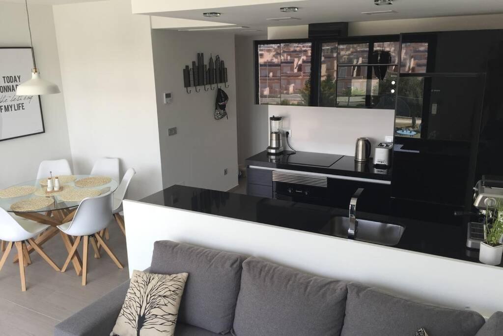 Fun Holiday Apartment Punta Prima Торевьиа Экстерьер фото
